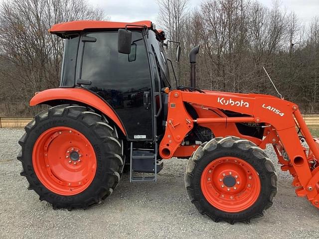 Image of Kubota M7060 equipment image 1