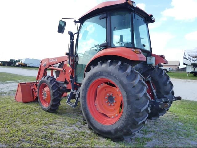 Image of Kubota M7060D equipment image 3