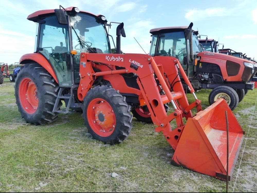 Image of Kubota M7060D Primary image