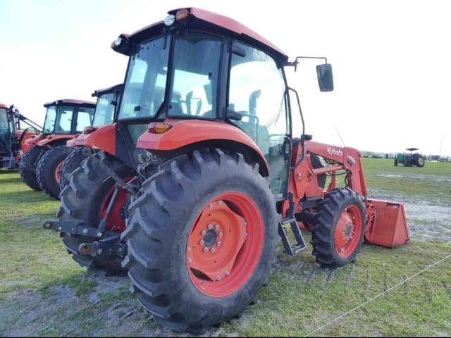 Image of Kubota M7060D equipment image 2