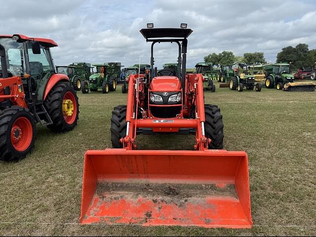 Image of Kubota M7060 equipment image 2