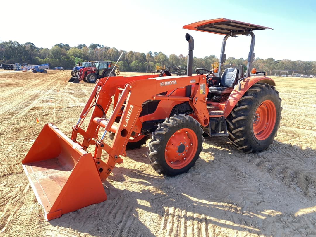 Image of Kubota M7060D Primary image