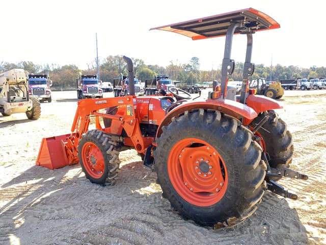 Image of Kubota M7060D equipment image 1