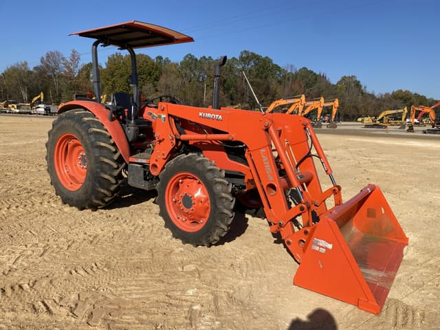 Image of Kubota M7060D equipment image 3