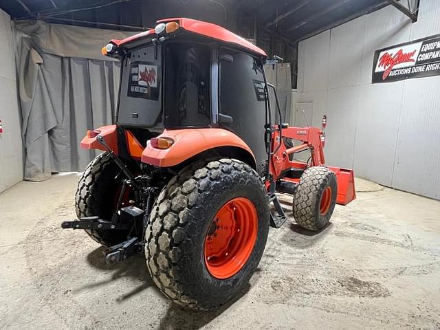 Image of Kubota M7060 equipment image 4