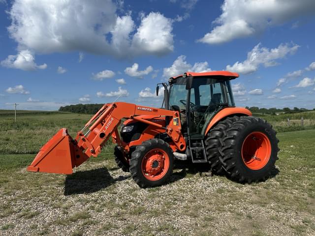 Image of Kubota M7060 equipment image 4