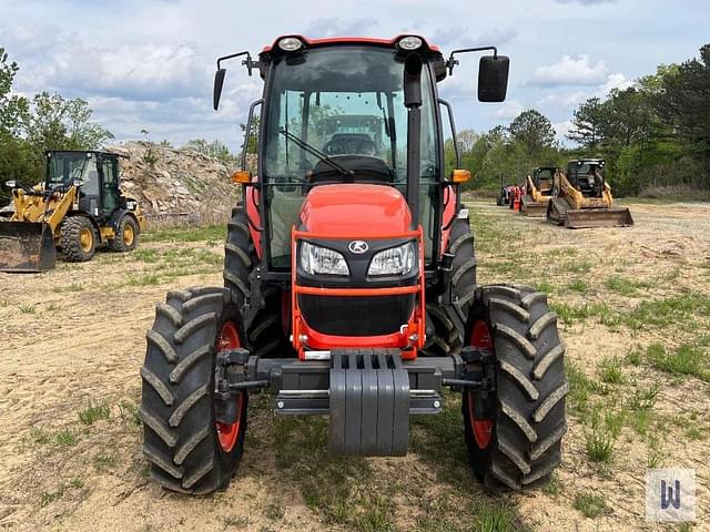 Image of Kubota M7060 equipment image 1