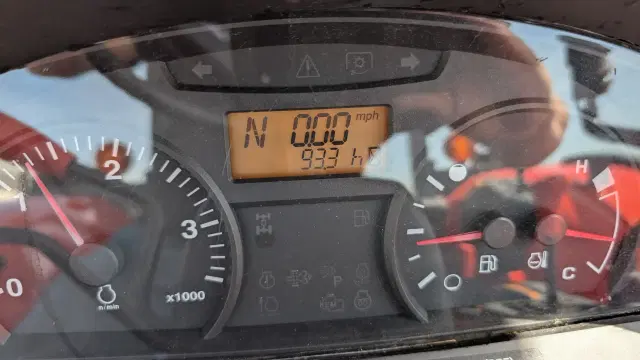 Image of Kubota M7060HD equipment image 2