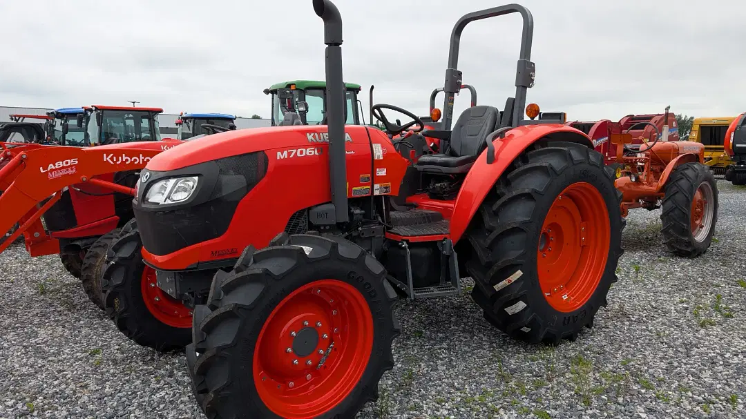Image of Kubota M7060HD Primary image