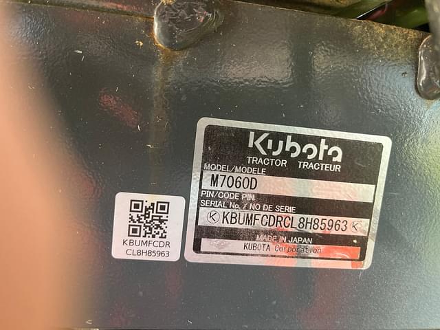 Image of Kubota M7060 equipment image 4