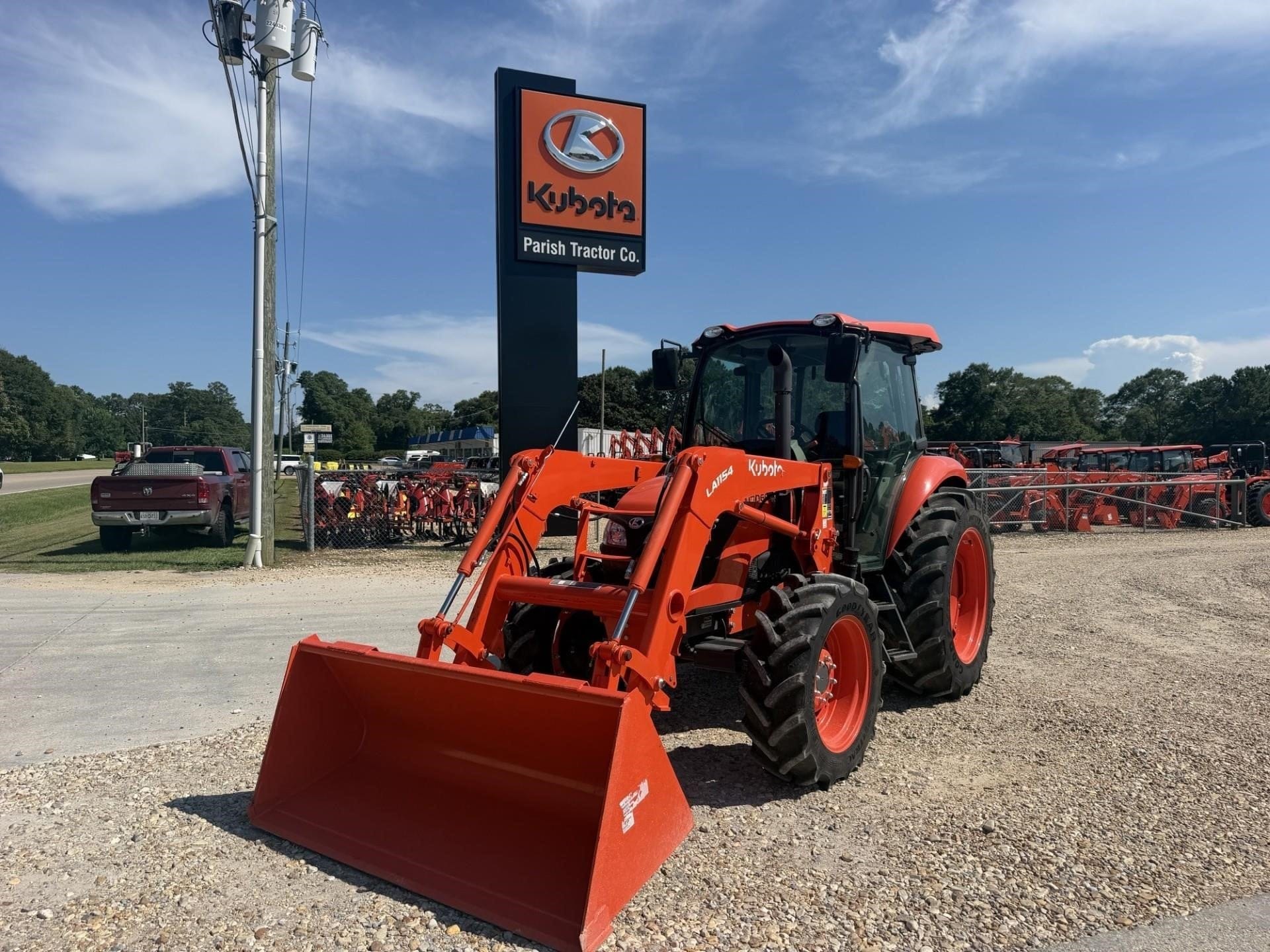 2024 Kubota M7060HDC Equipment Image0