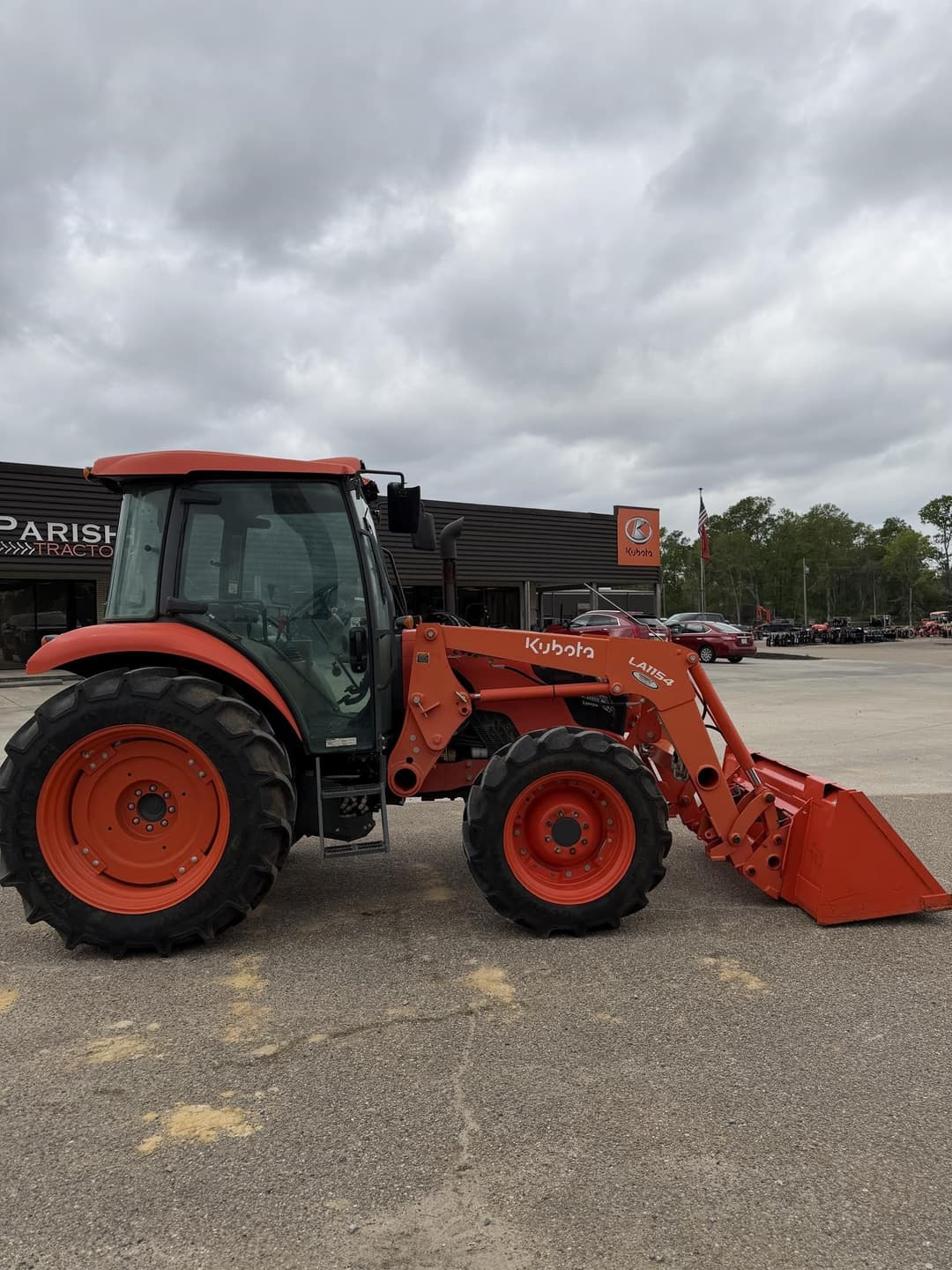 Image of Kubota M7060HDC12 Image 1