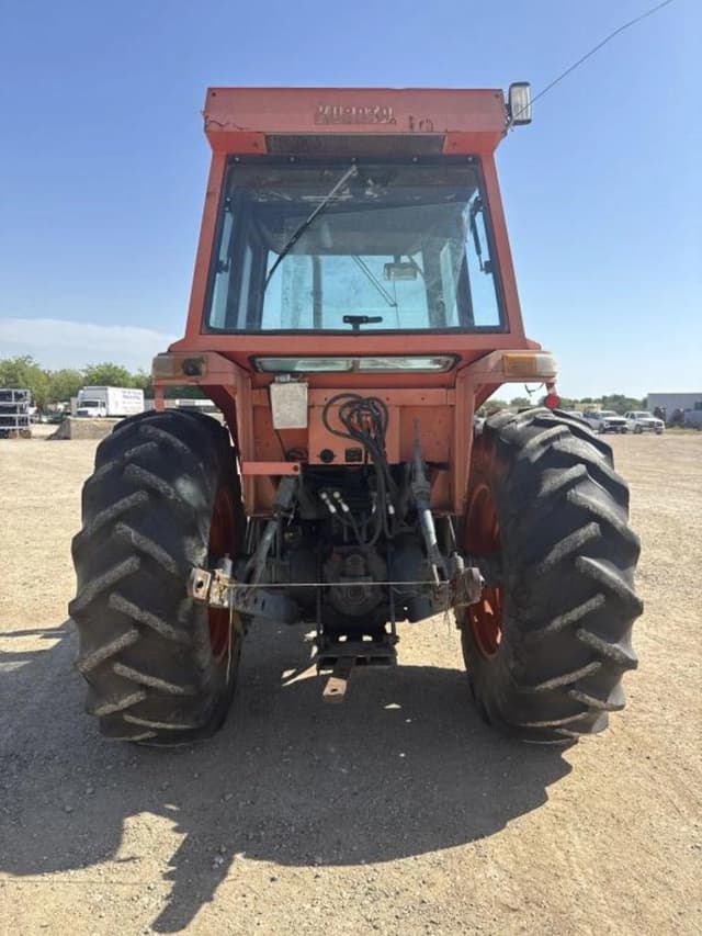 Image of Kubota M7950 equipment image 3