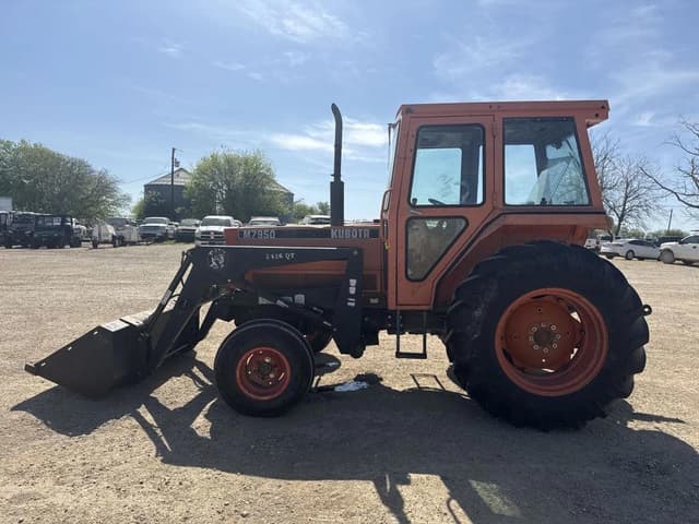 Image of Kubota M7950 equipment image 1