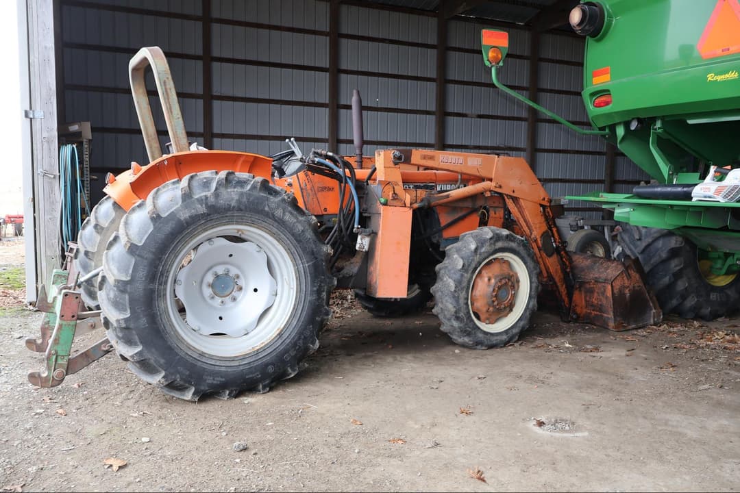 Image of Kubota M8030 Image 1