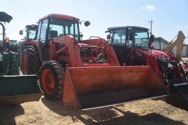 Image of Kubota M8200 equipment image 3