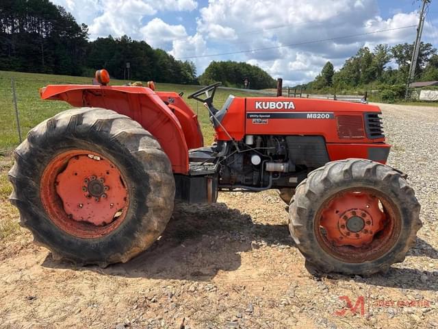 Image of Kubota M8200 equipment image 1