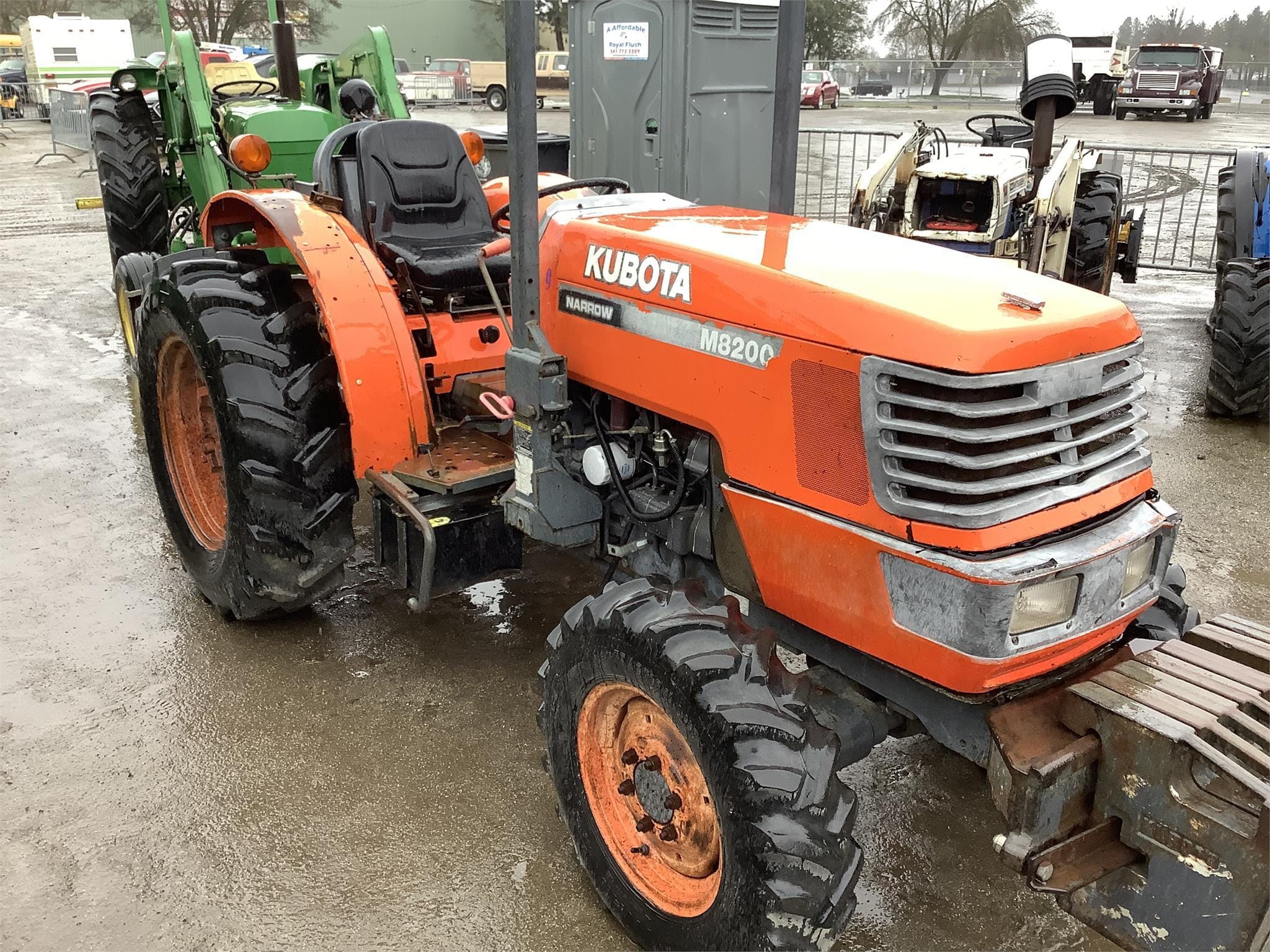 Main image Kubota M8200