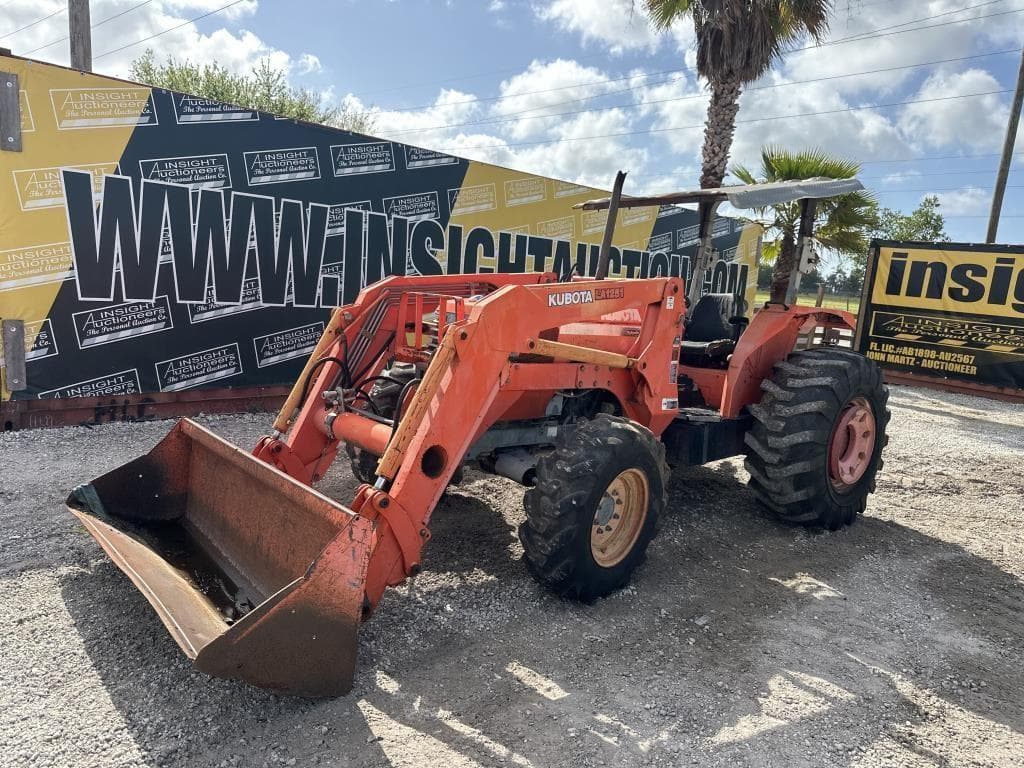 Image of Kubota M8200 Primary image