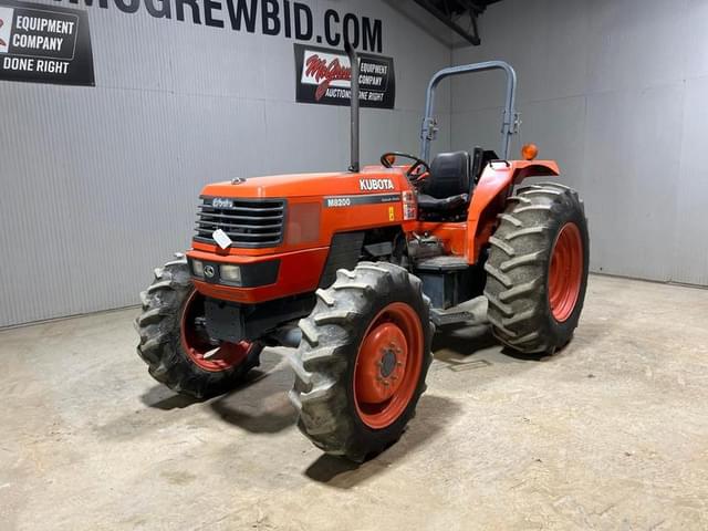 Image of Kubota M8200 equipment image 1