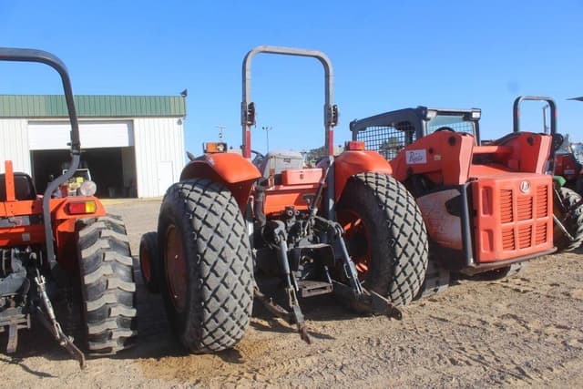 Image of Kubota M8540 equipment image 1