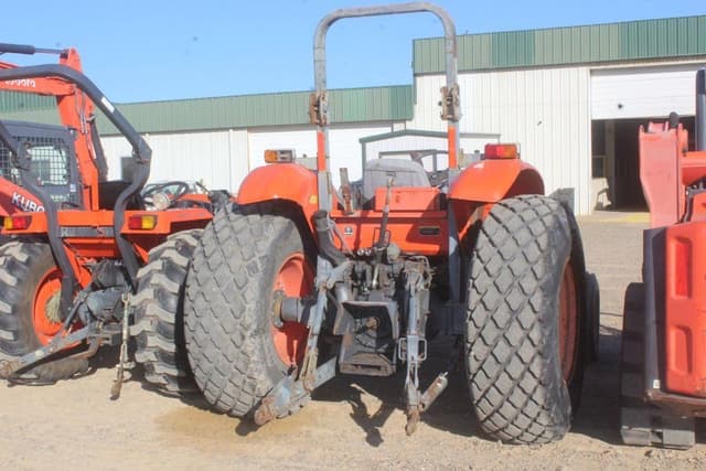 Image of Kubota M8540 equipment image 2