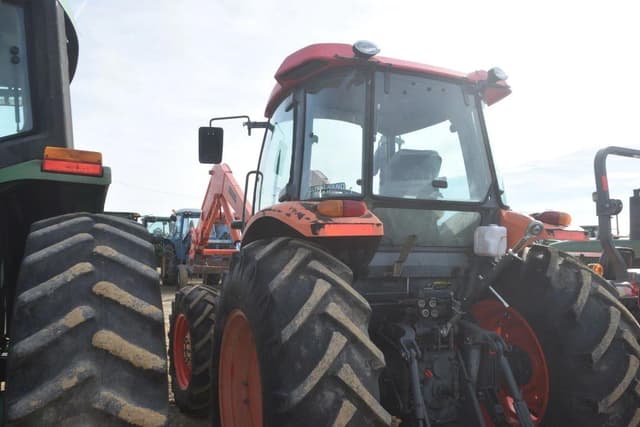 Image of Kubota M8540 equipment image 2