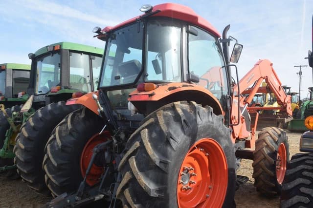 Image of Kubota M8540 equipment image 3