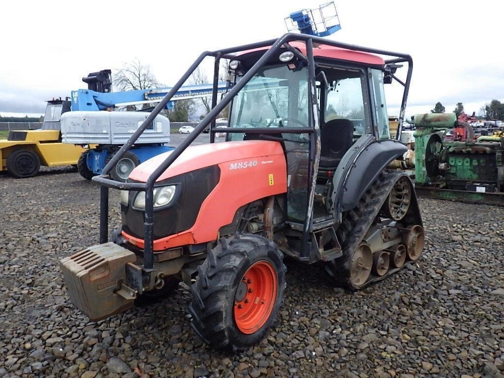Kubota M8540 Equipment Image0