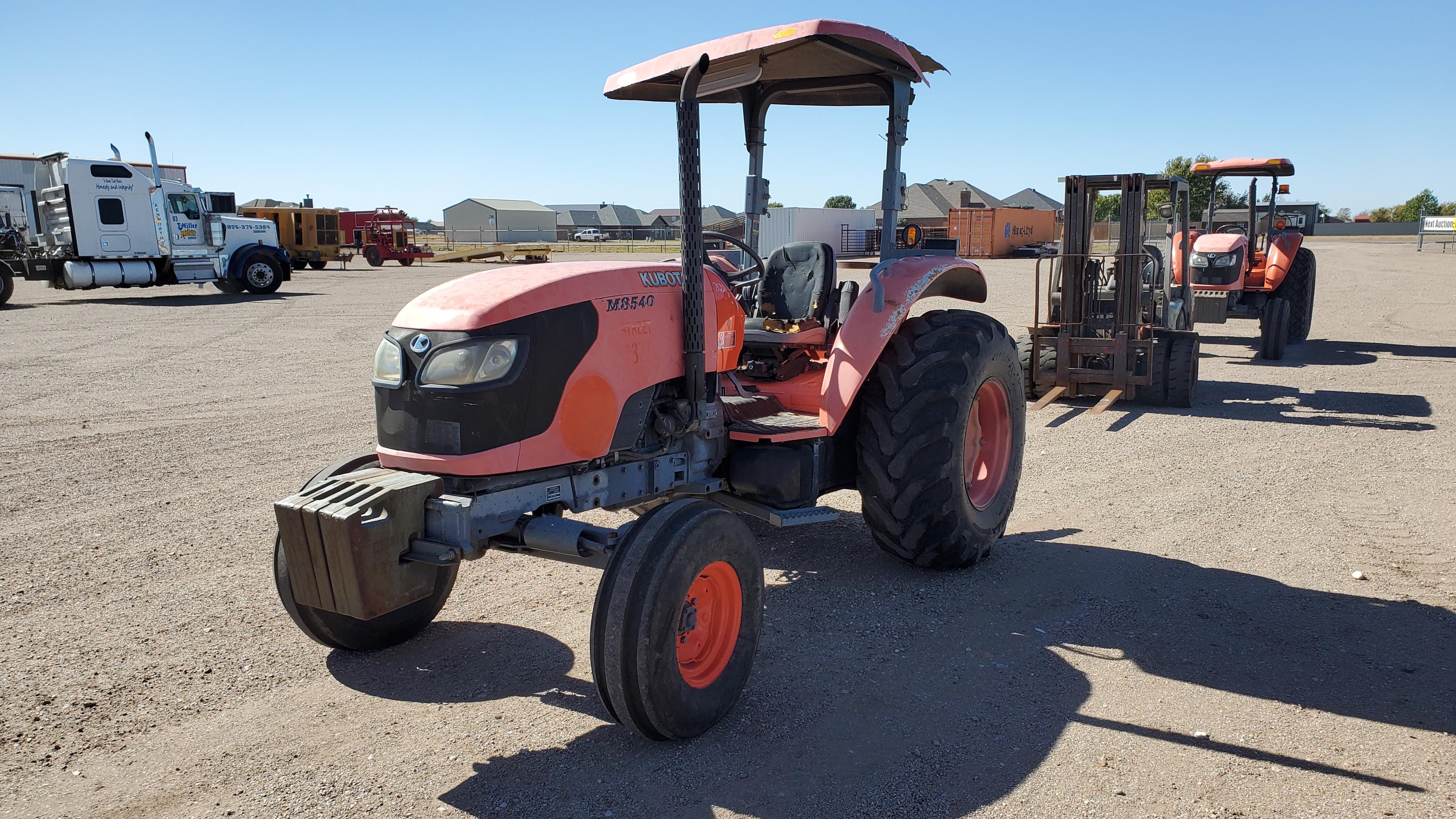 Main image Kubota M8540