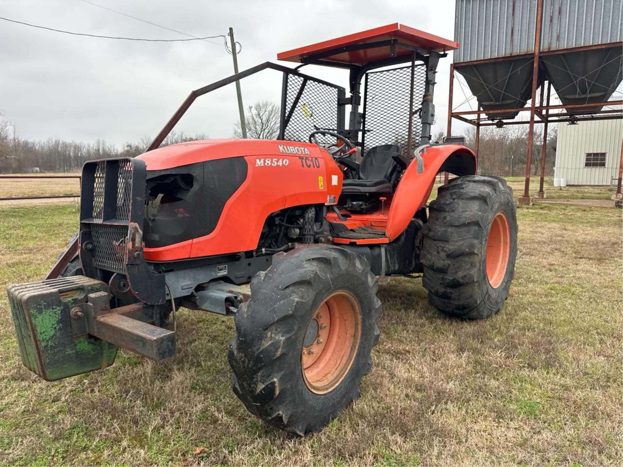 Kubota M8540 Equipment Image0