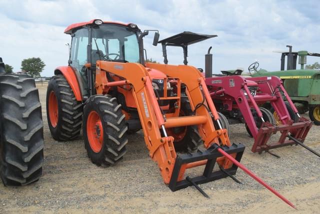 Image of Kubota M8560 equipment image 4