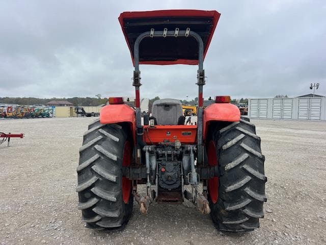 Image of Kubota M8560 equipment image 3