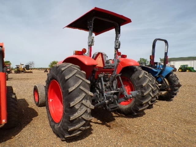 Image of Kubota M8560 equipment image 1