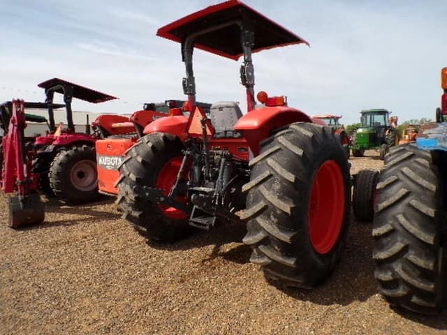 Image of Kubota M8560 equipment image 2