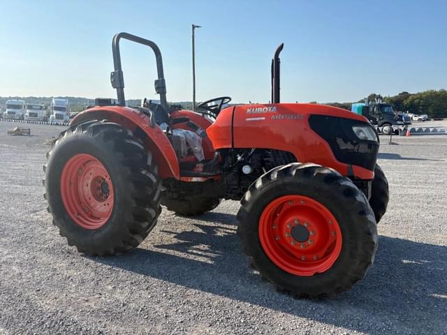 Image of Kubota M8560 equipment image 2