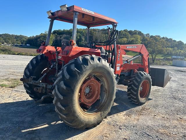 Image of Kubota M8580 equipment image 4