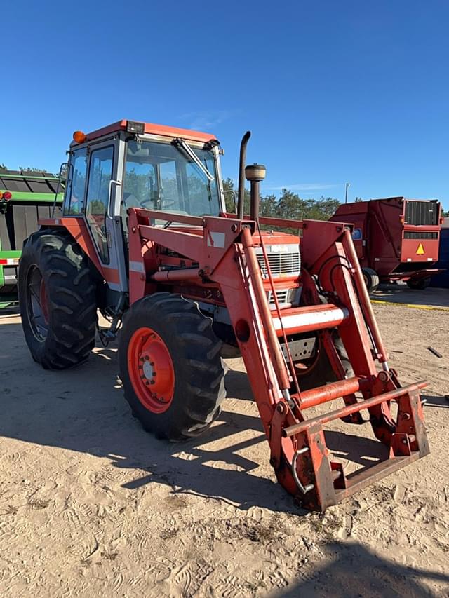 Image of Kubota M8580 equipment image 2