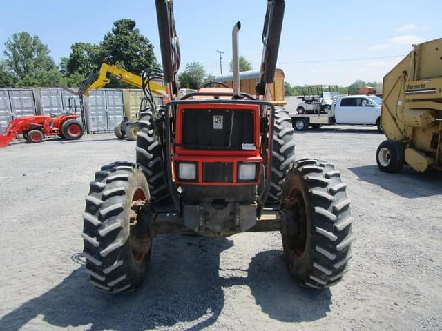 Image of Kubota M8950 equipment image 2