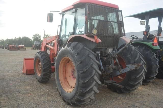 Image of Kubota M9000 equipment image 1