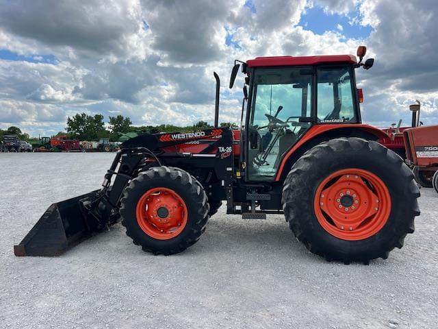 Image of Kubota M9000 equipment image 2