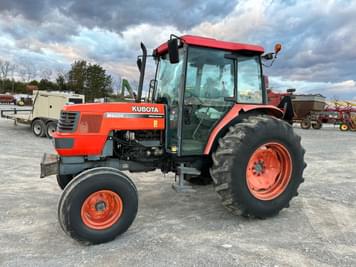 Main image Kubota M9000