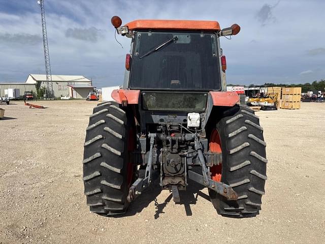 Image of Kubota M9000 equipment image 3