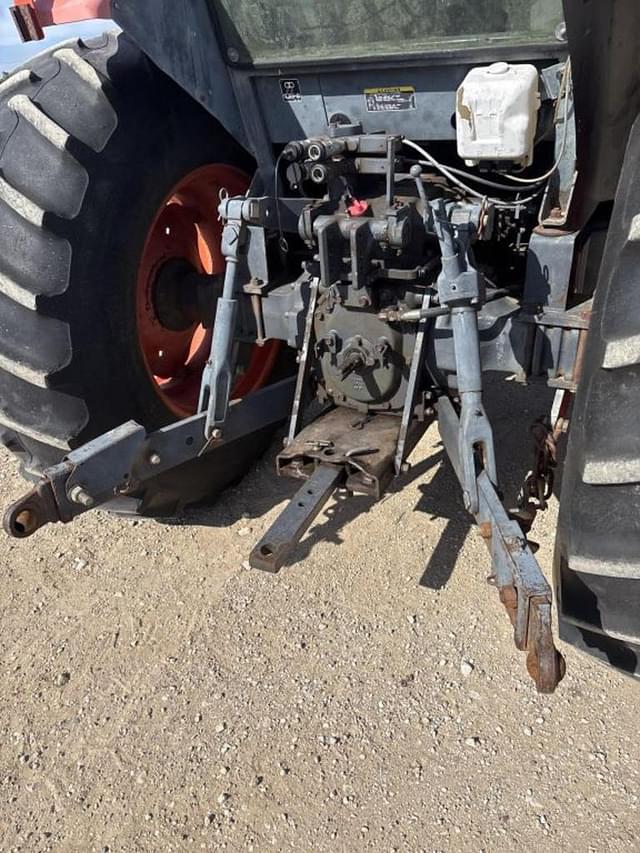 Image of Kubota M9000 equipment image 4