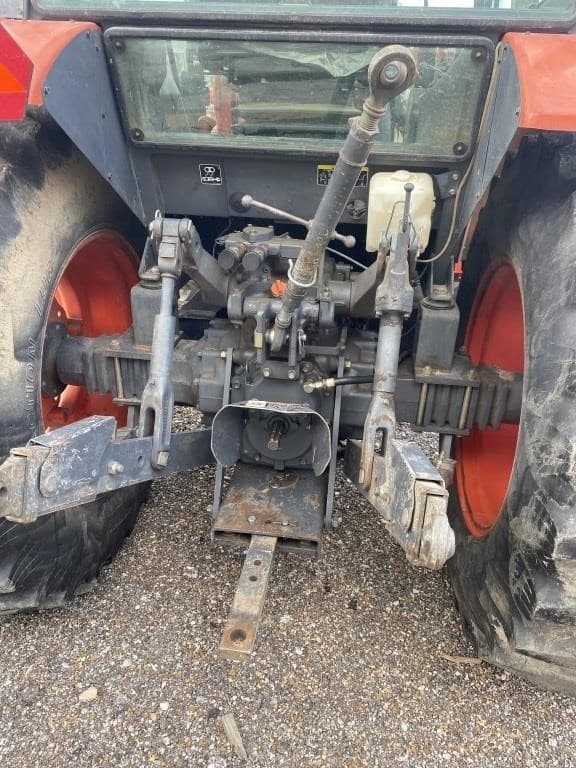 Image of Kubota M9000 equipment image 3