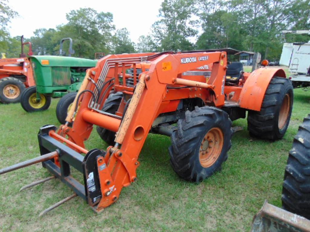 Image of Kubota M9000 Primary image