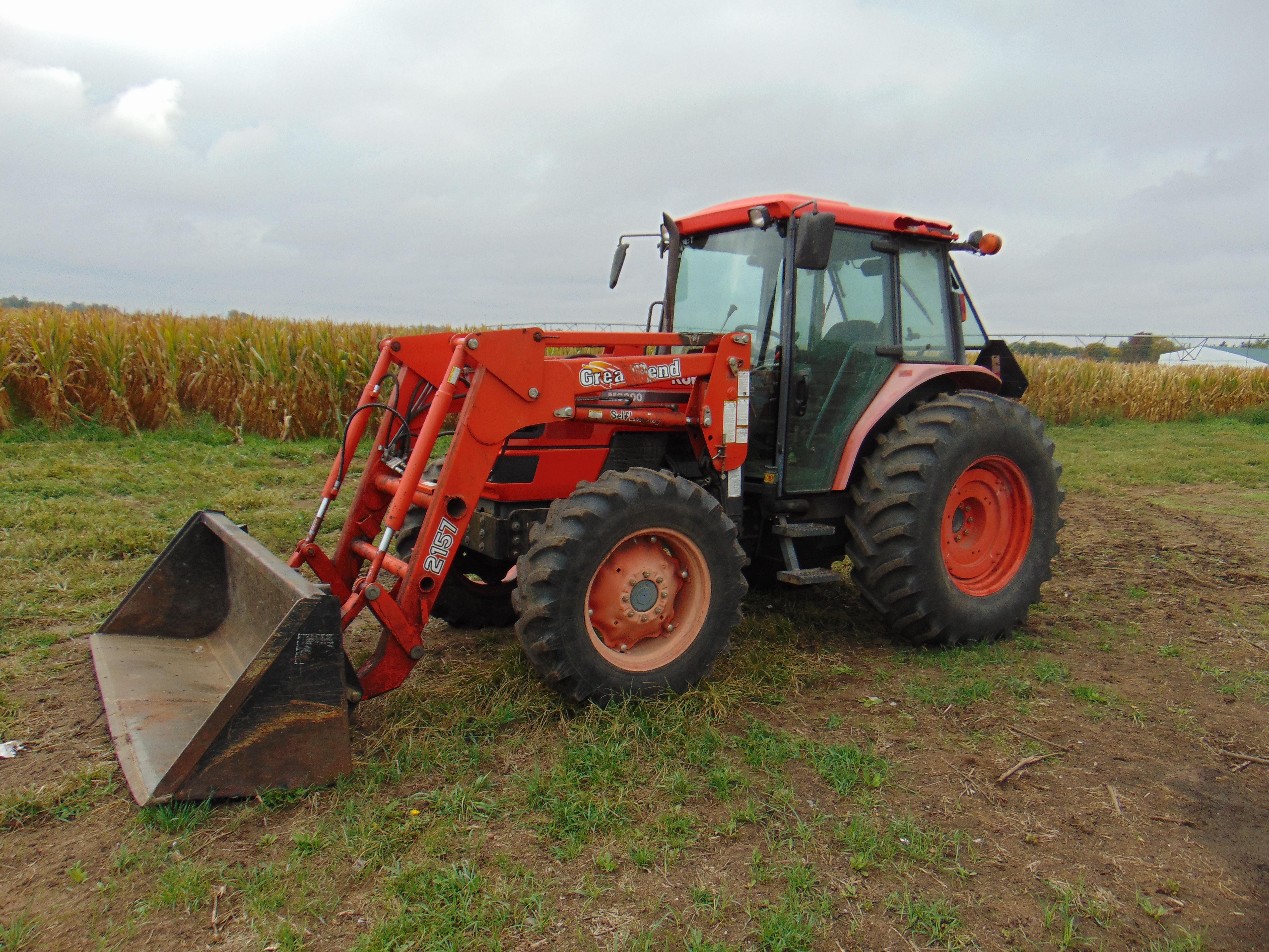 Main image Kubota M9000