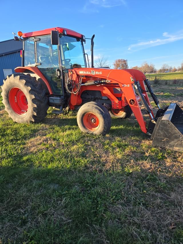 Image of Kubota M9000 equipment image 1