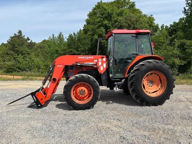 Image of Kubota M9000 equipment image 1