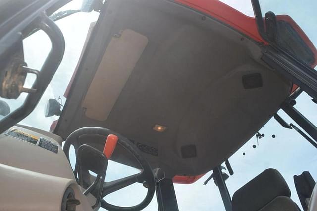 Image of Kubota M9540 equipment image 4